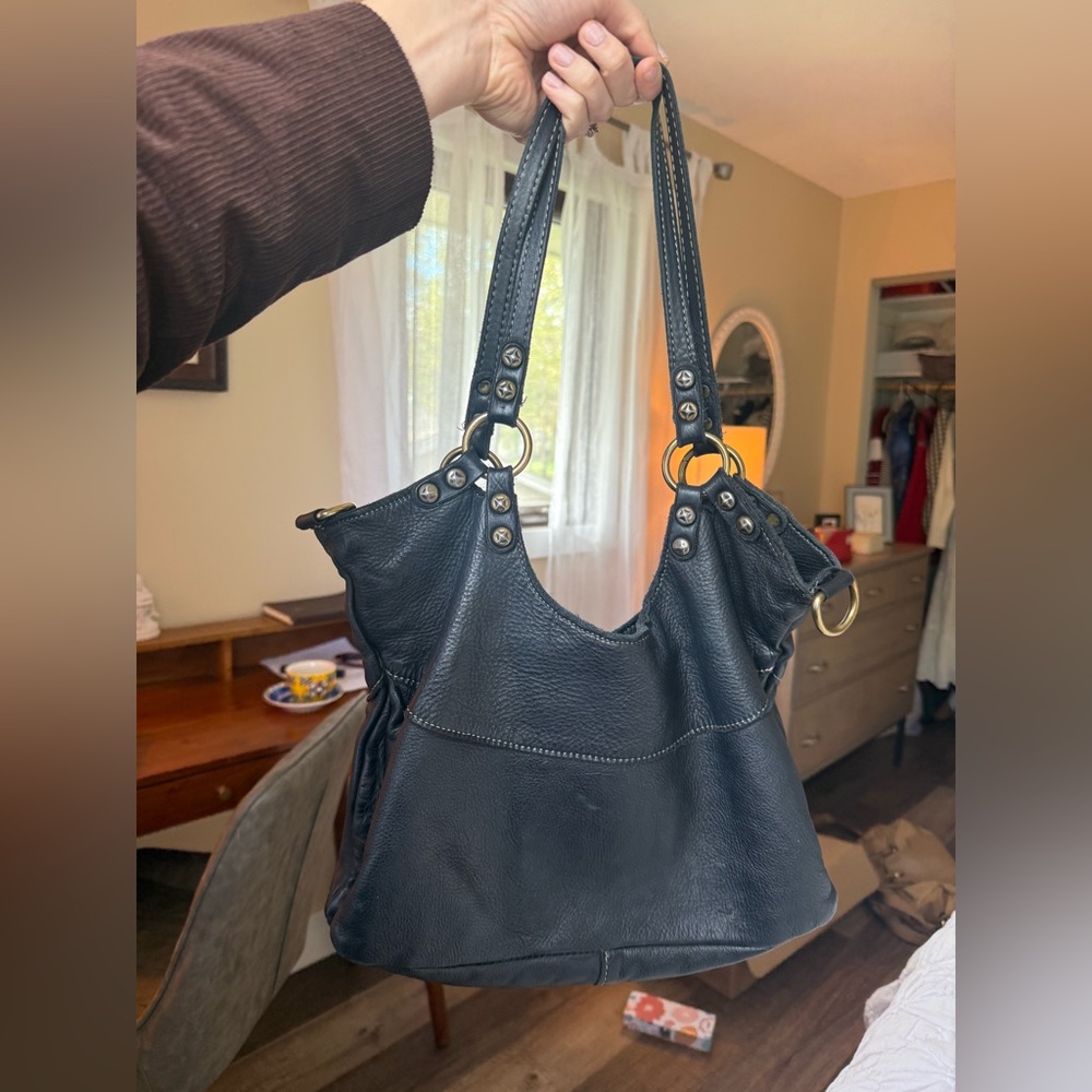 Vera Pelle Made in Italy Leather Pebbled Bag Studs